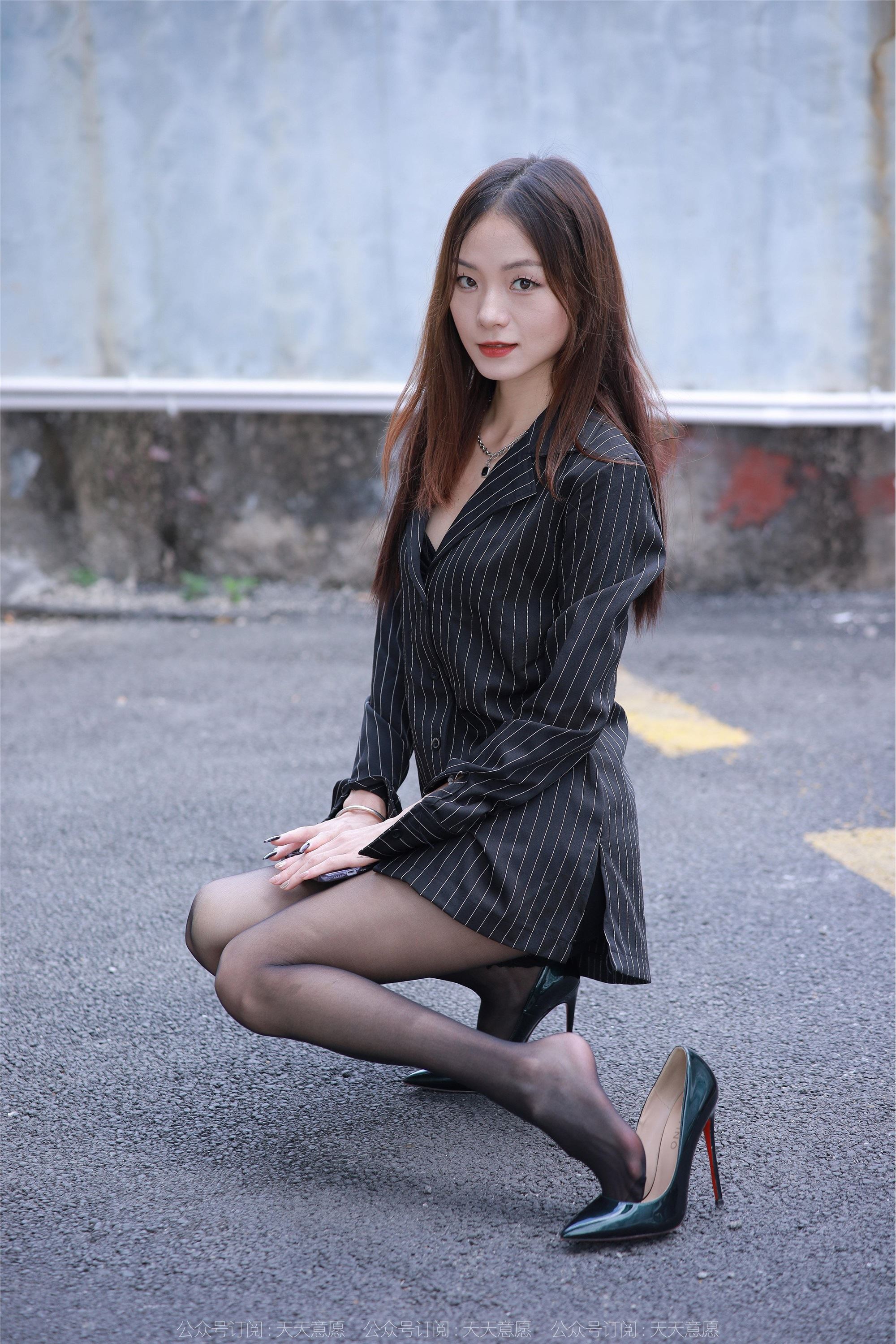 IESS异思趣向  2022.11.18 丝享家 1272 小六《爱的跟随》